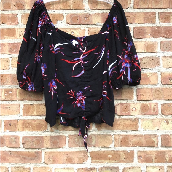 Abound Floral Crop Top NWOT - Picture 1 of 7